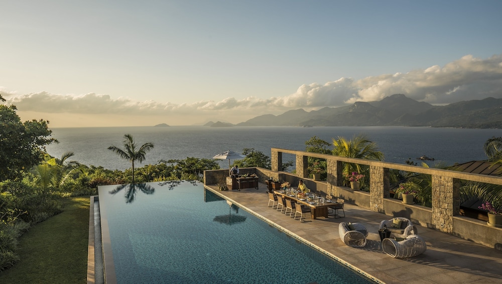 Four Seasons Resort Seychelles 8/60