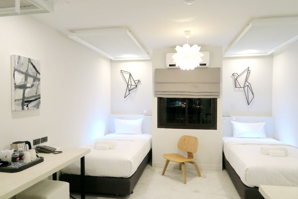 We Terminal Hotel 26/64