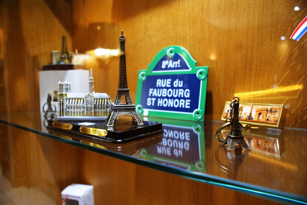 Hotel Esteem Tour Eiffel 40/61