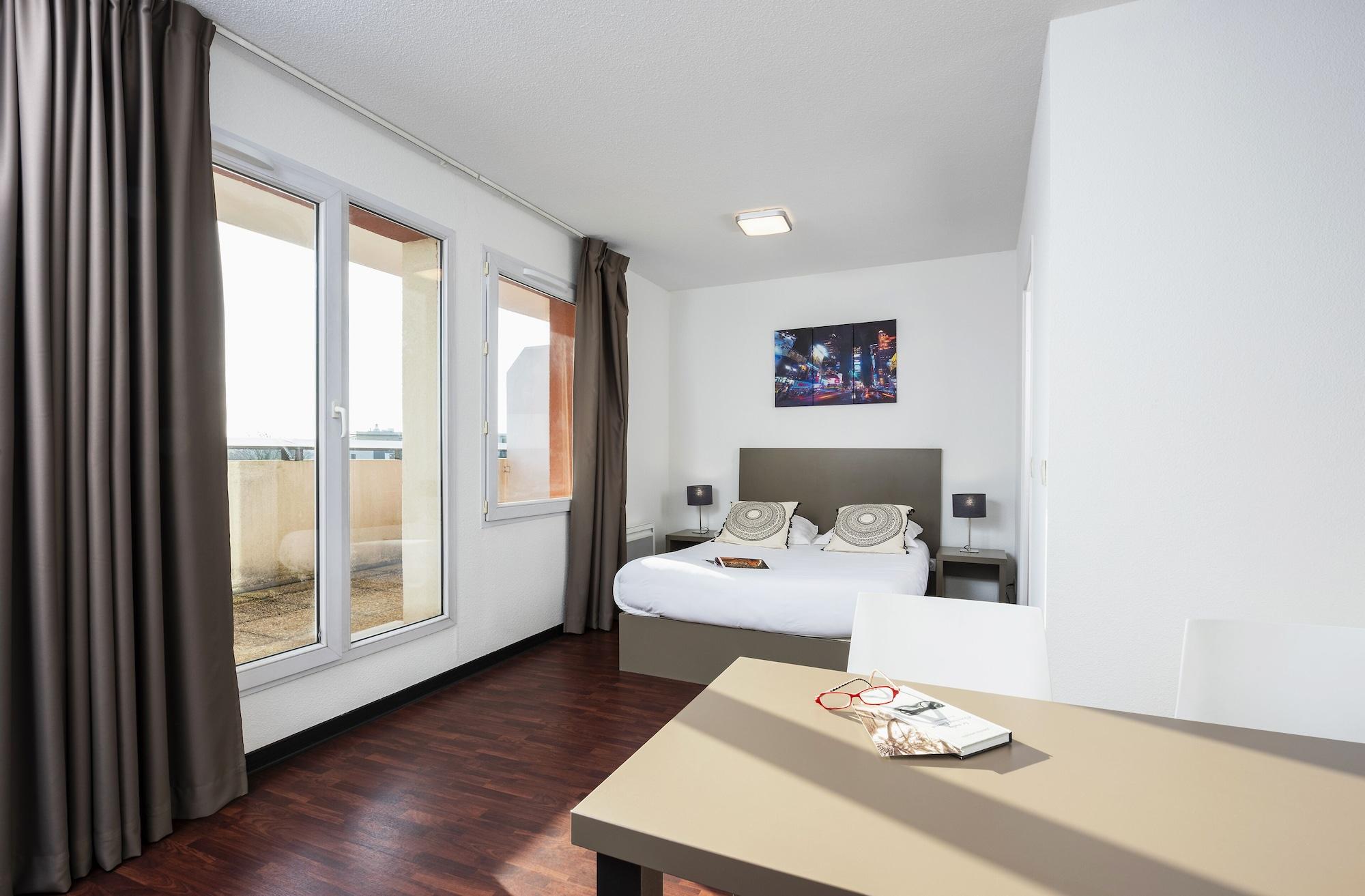 Junior Suite, Studio