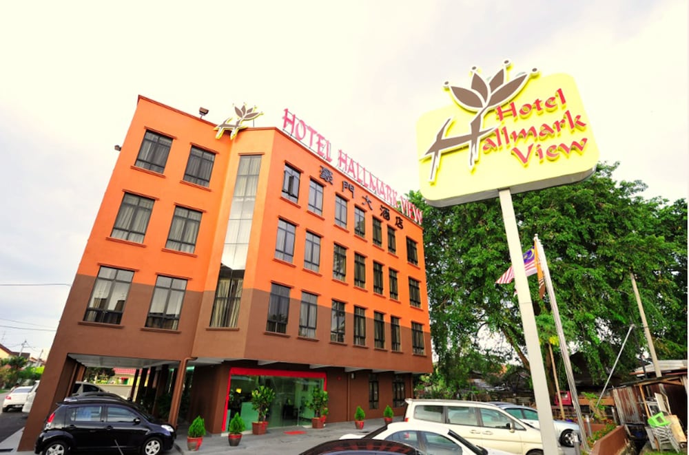 Hallmark View Hotel 5/56
