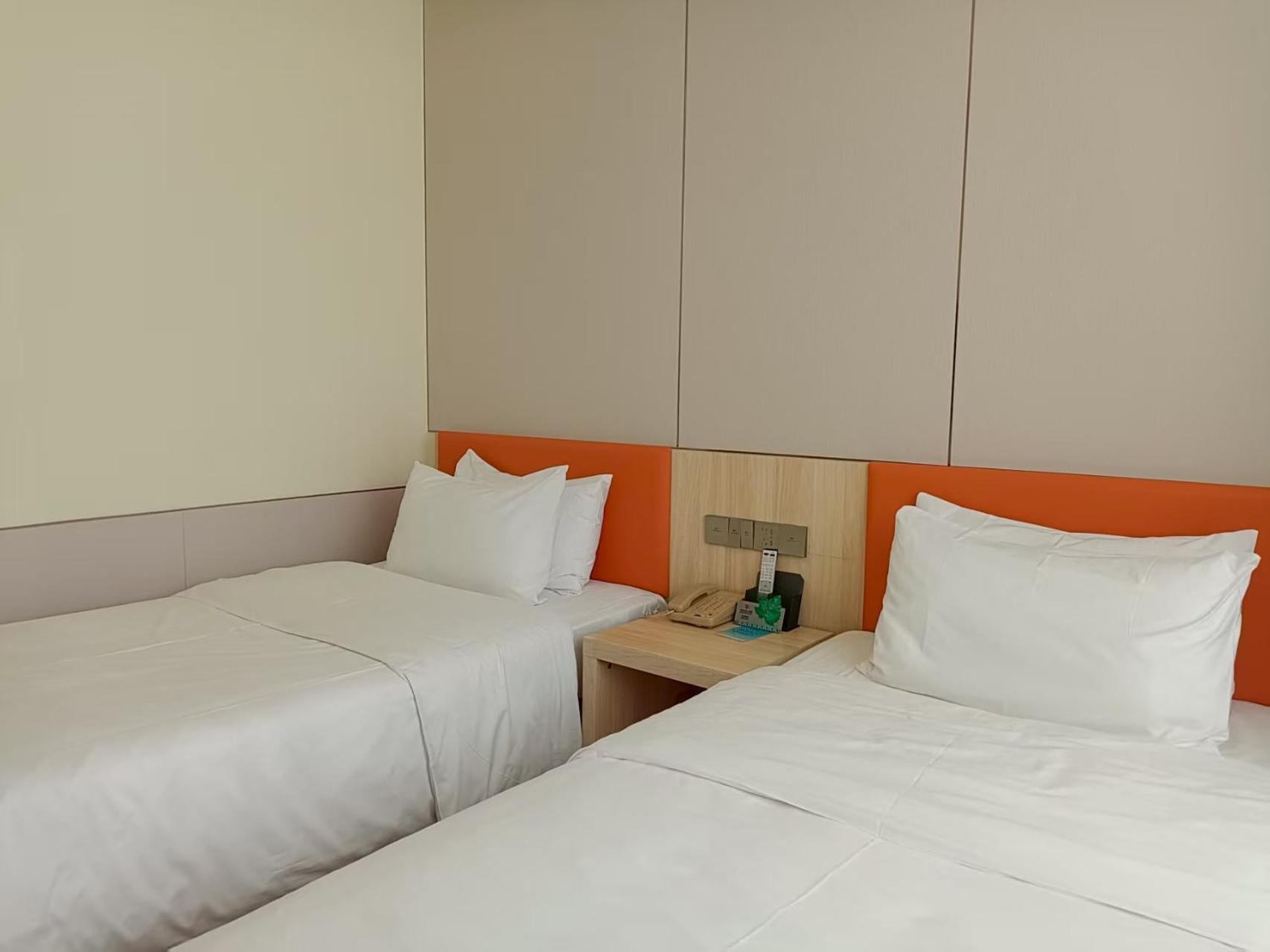 Boutique, Single Bed, No Window