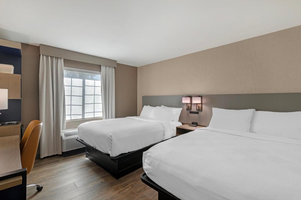 UPGRADE, SUITE, 2 QUEEN BEDS