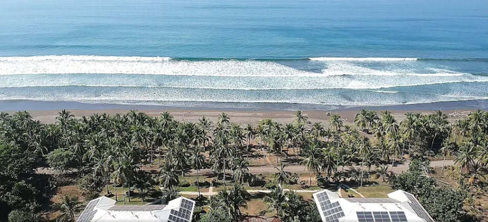 Cocomar Beachfront Hotel Island Resort 27/65