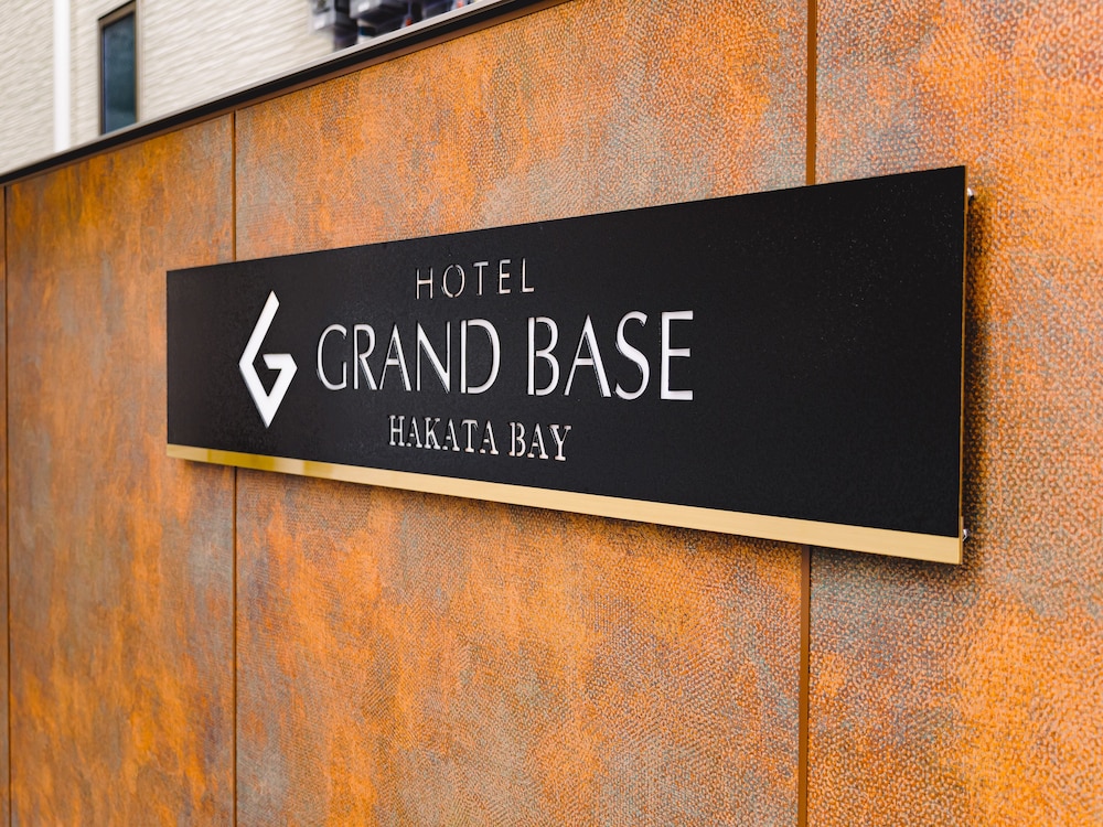 Grand Base Hakata Bay 30/50
