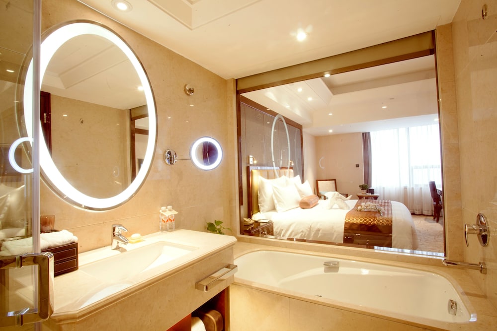 Shaoxing Xianheng Hotel 27/28