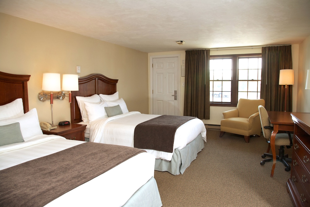 Holiday Hill Inn & Suites 30/61