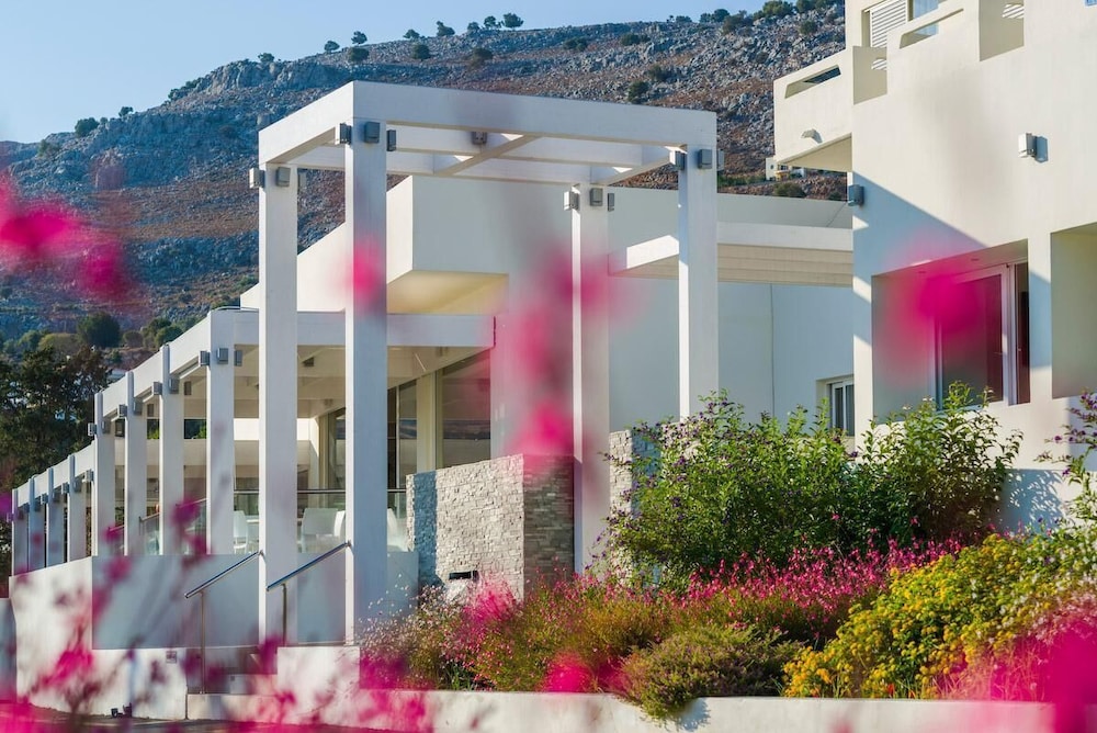 Lindos White Hotel & Suites in Lindos