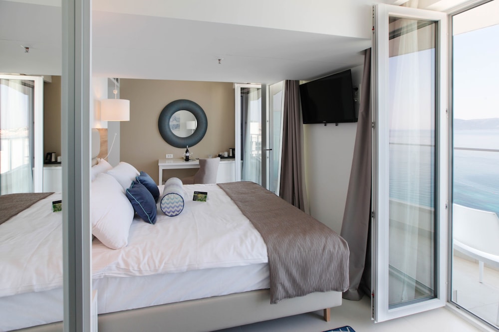 TUI BLUE Adriatic Beach - Adults Only 11/75