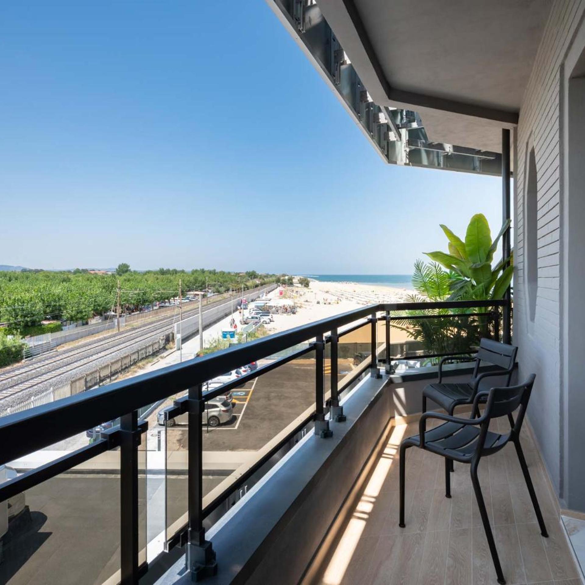 Playa Suite 25/50