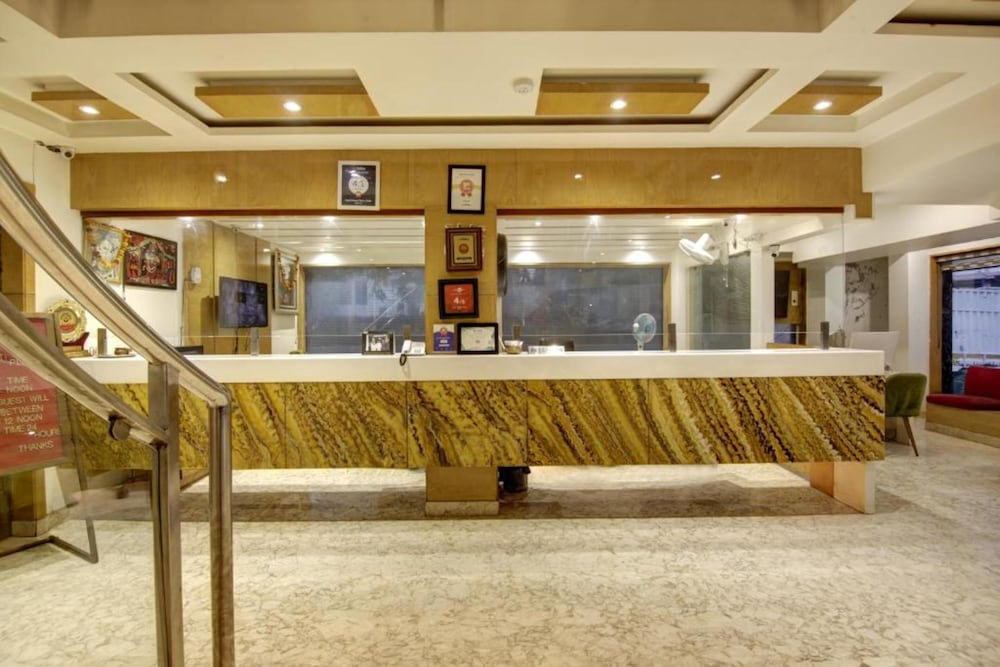Hotel Shanti Plaza 7/50
