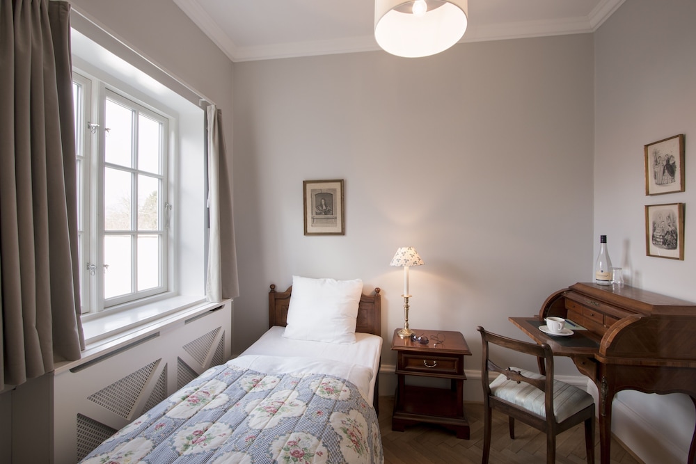 Fredensborg Store Kro 26/66