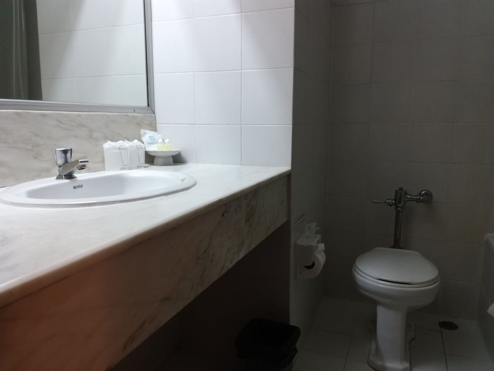 Songphanburi Hotel 47/49