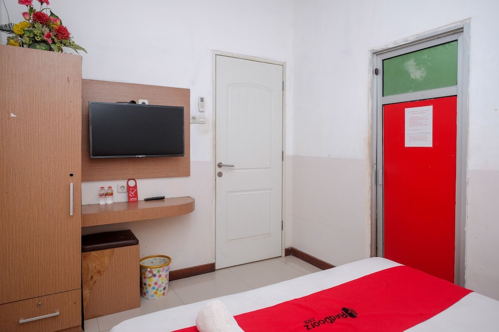 RedDoorz @ Pengayoman Panakkukang 2 7/17