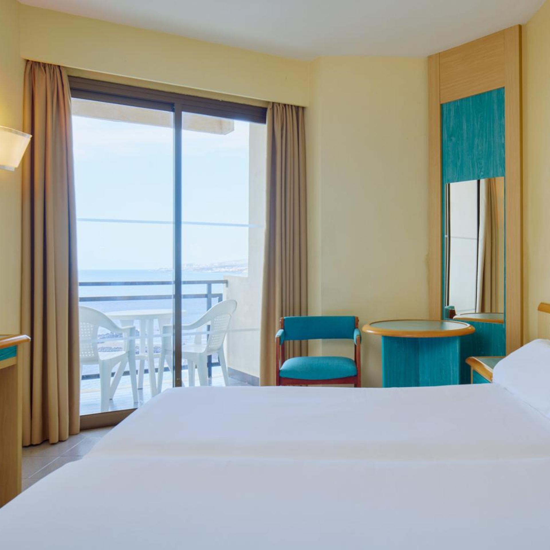 Standard, Single Bed, Lateral Side Sea View