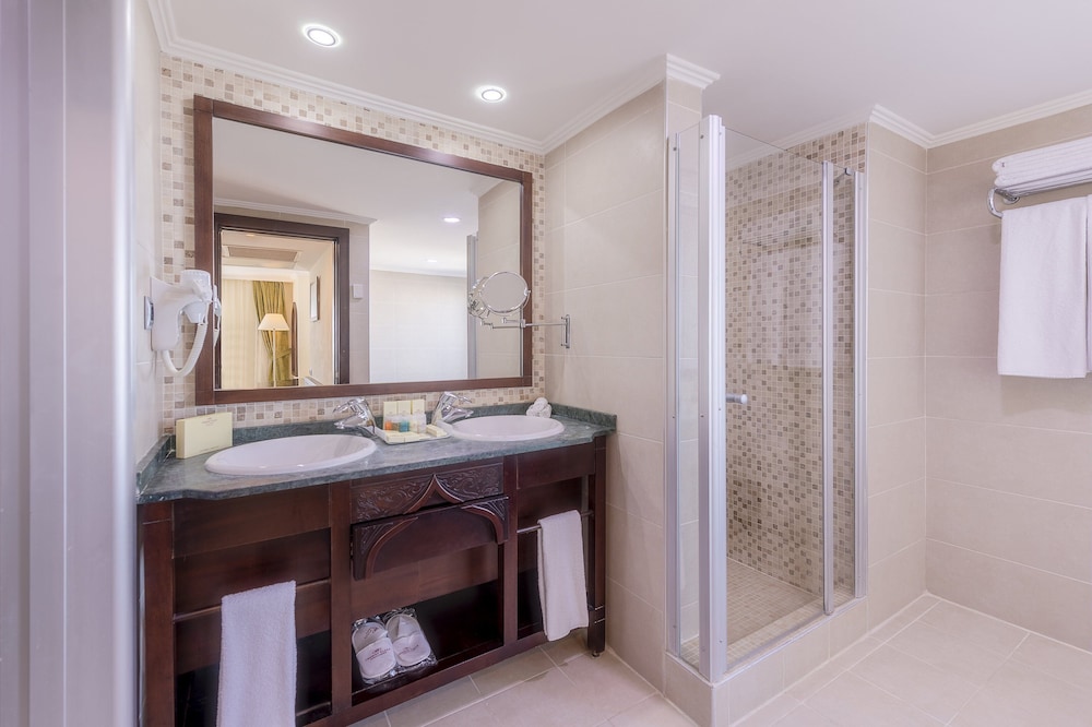 Crowne Plaza Antalya 35/83