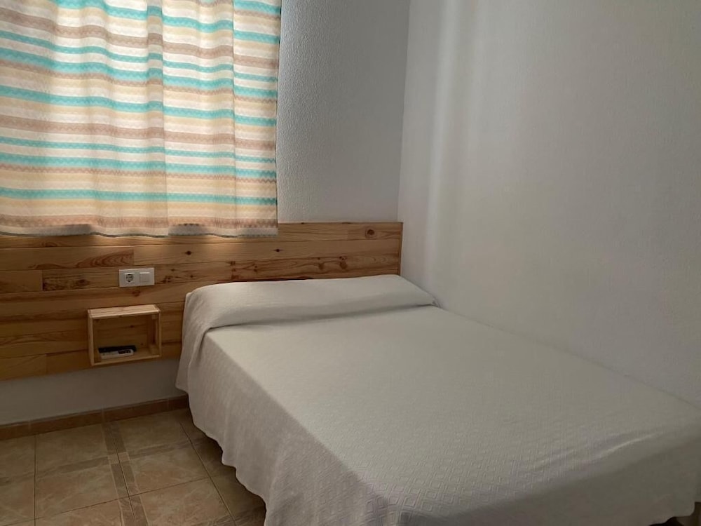 Hostal Barbate 25/50