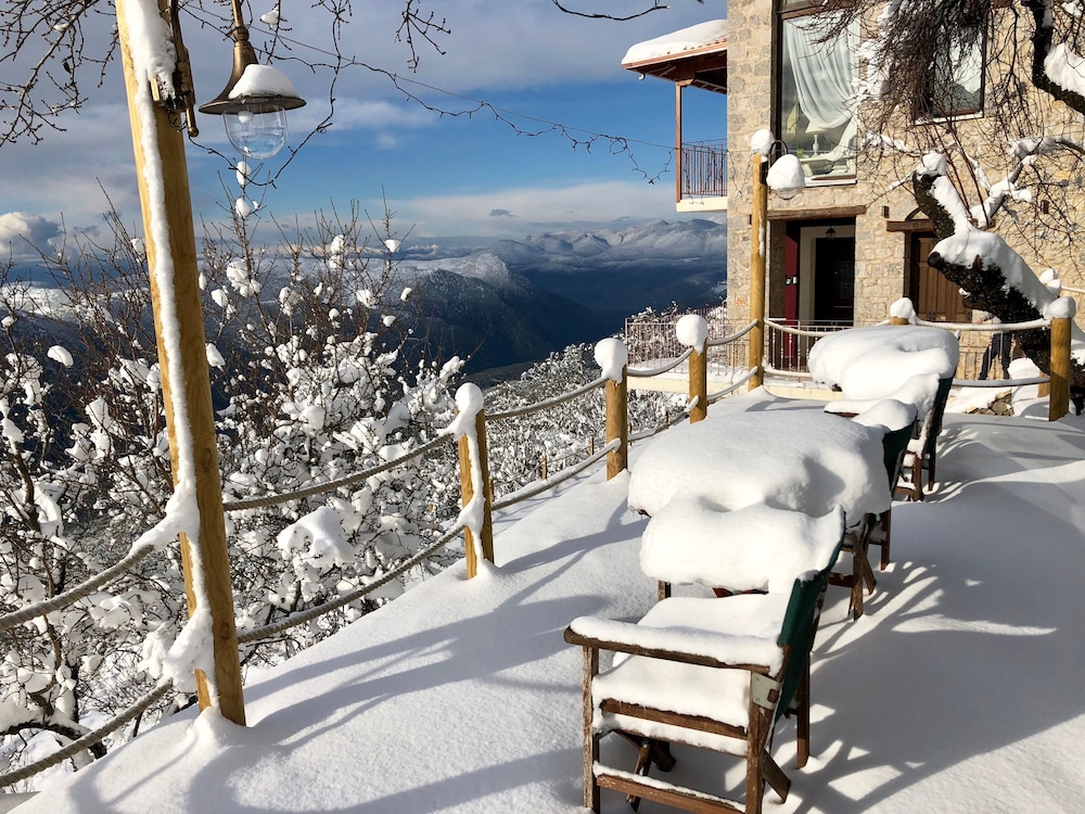 Almond House Suites Arachova 21/50