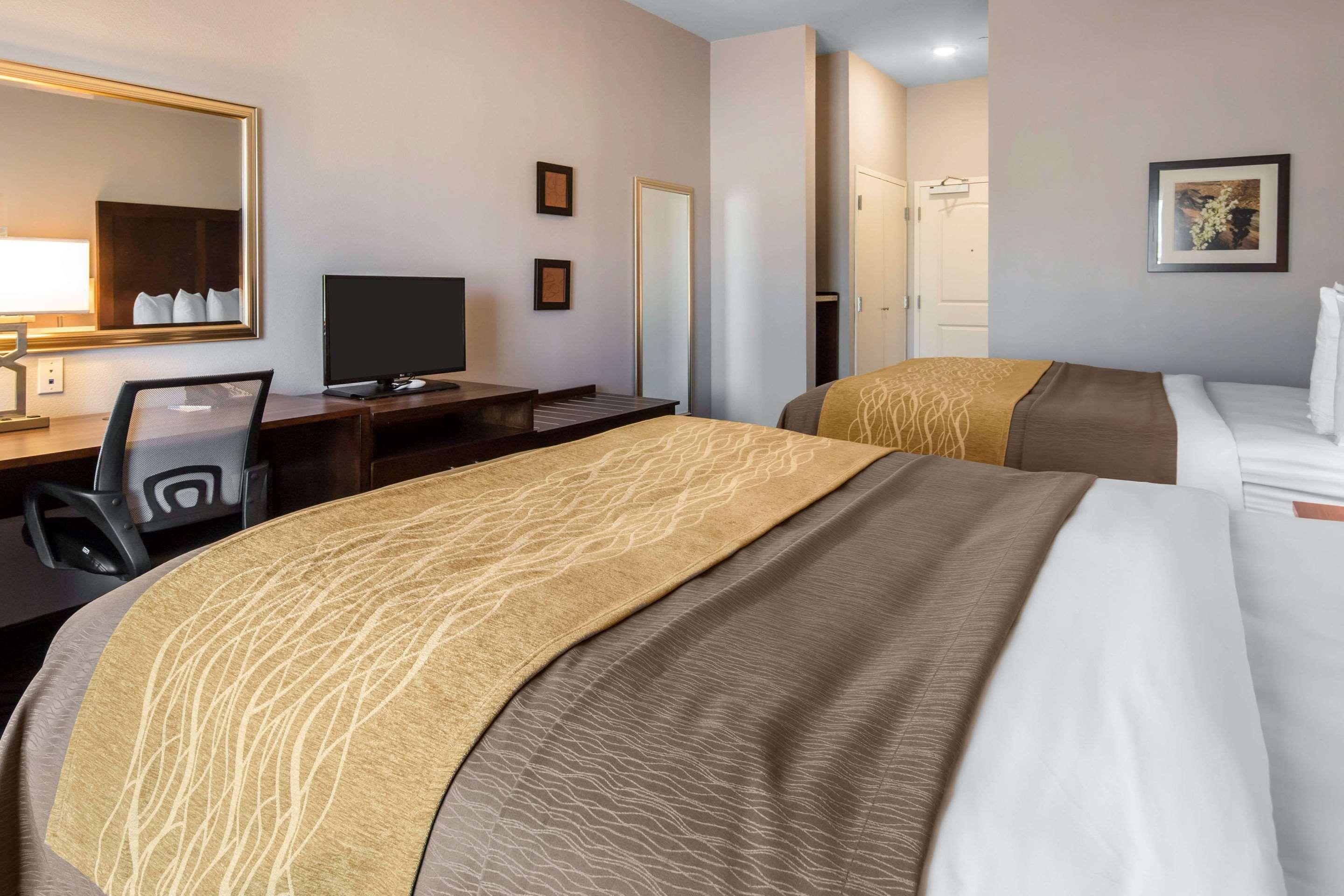 غرفة بسريرين كوين، Comfort Inn & Suites Lovington, NM 5/6