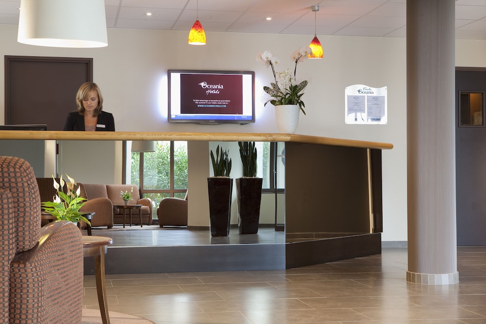 Lobby at ESCALE OCEANIA NANTES AEROPORT, BOUGUENAIS