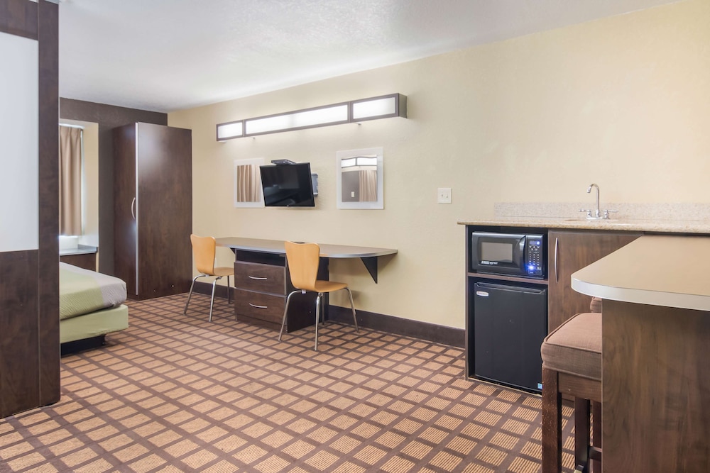 Motel6 Canton GA 41/52