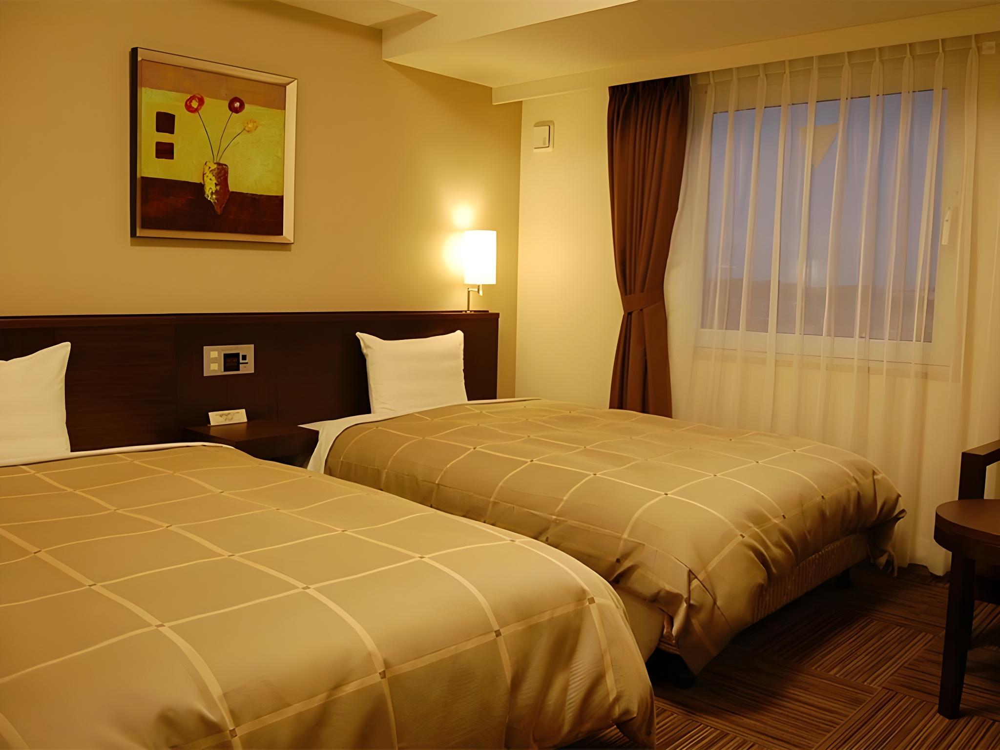 Room, Double or Twin Bed