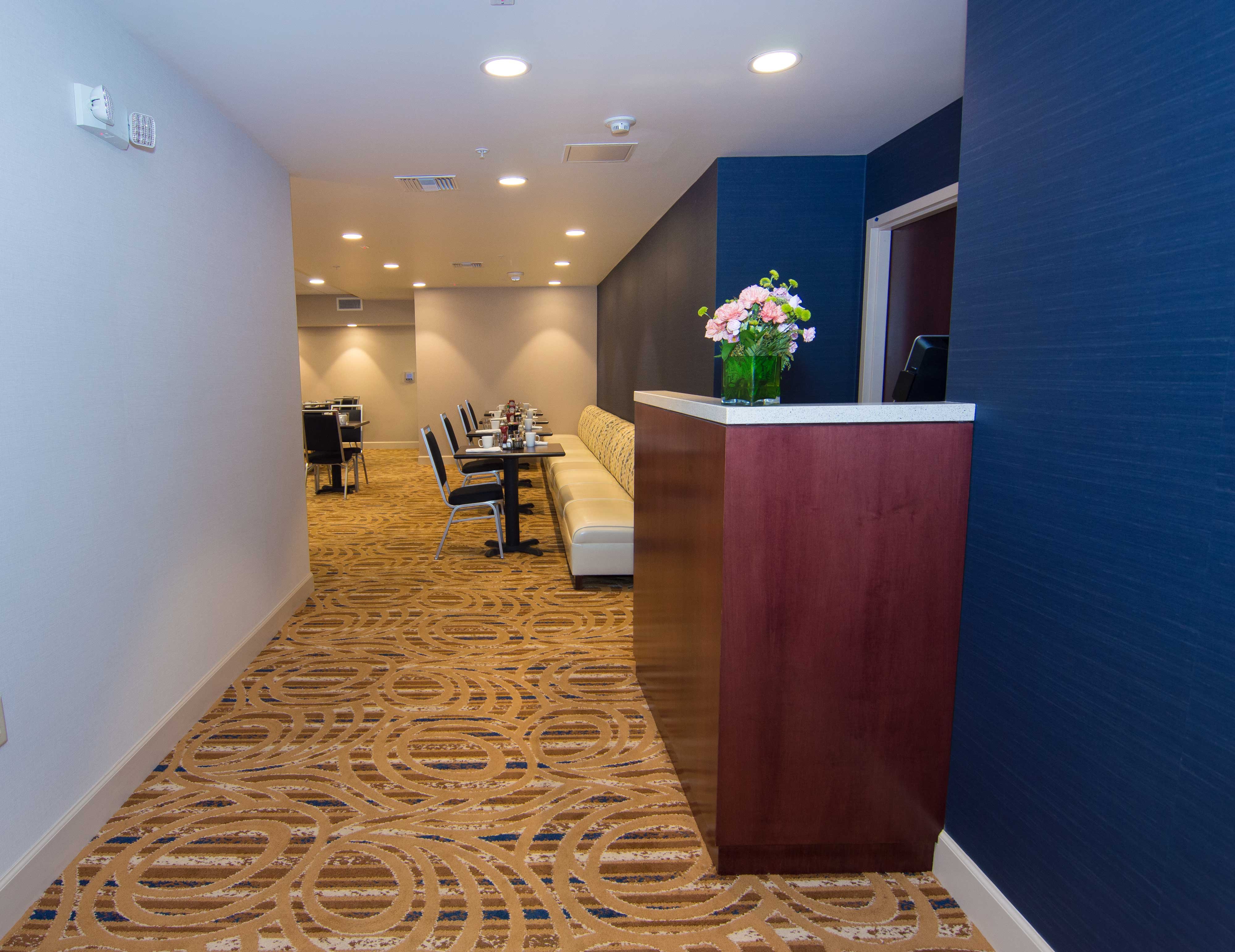 Holiday Inn Gainesville-University Ctr 12/65