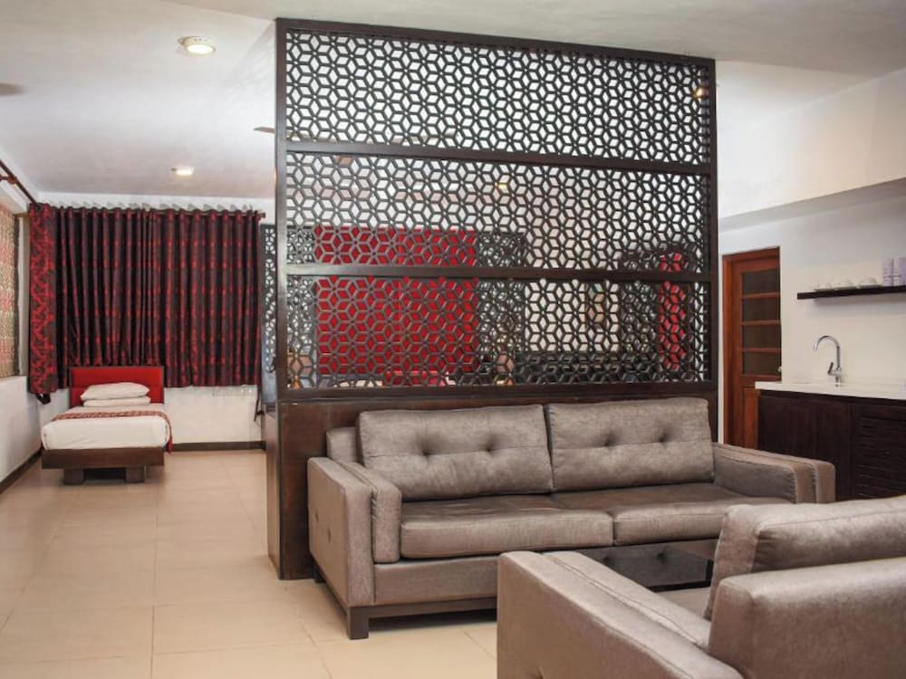 Joes Resort Bentota 28/50