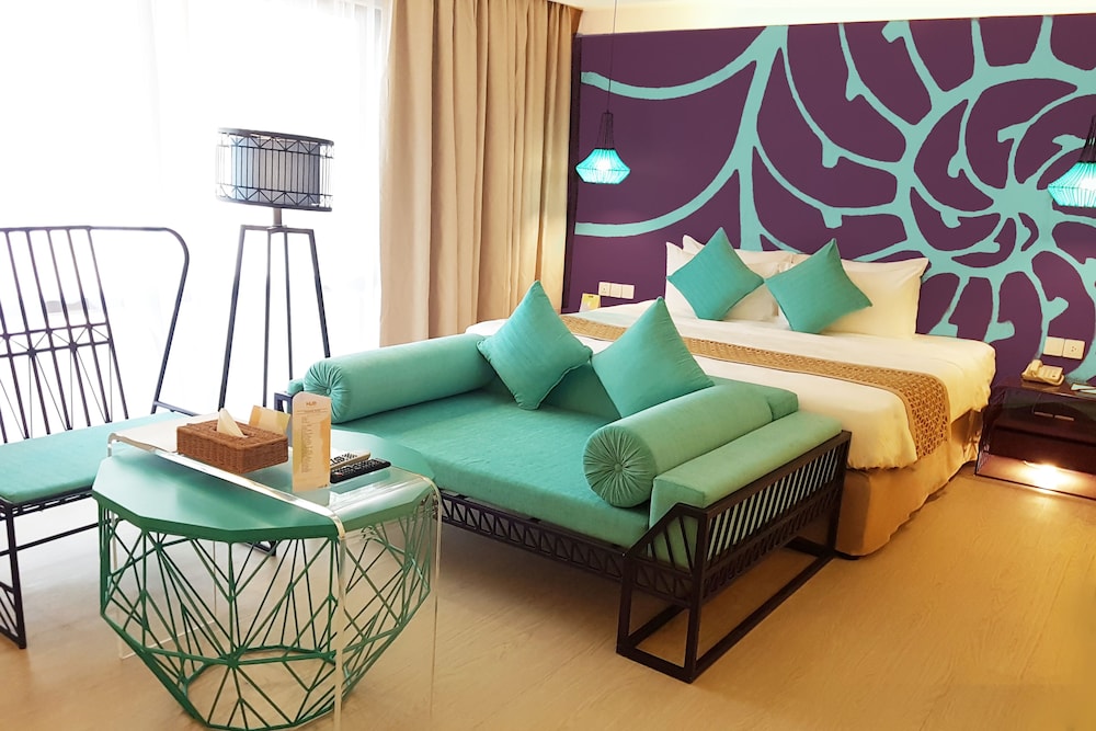 Hue Hotels Resorts Boracay 45/67