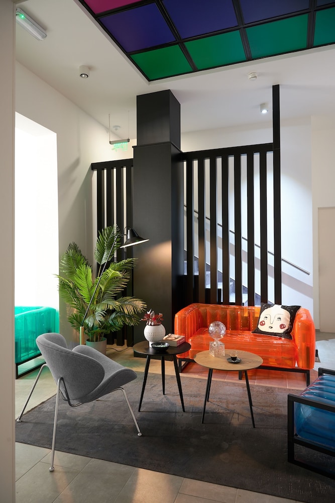 Butik Art Hotel 69/79