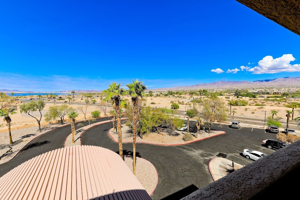 Studio6 Suites Lake Havasu City AZ 46/61