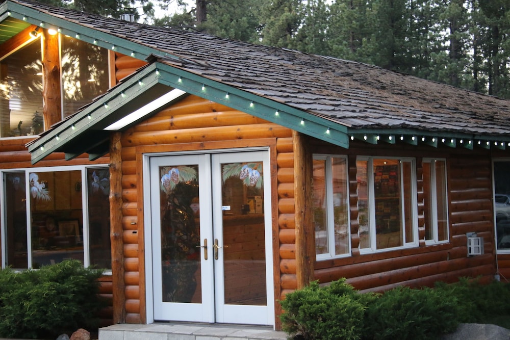 Tahoe Valley Lodge 2/25