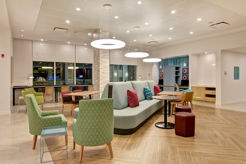 Home2 Suites By Hilton Montreal Dorval 37/68