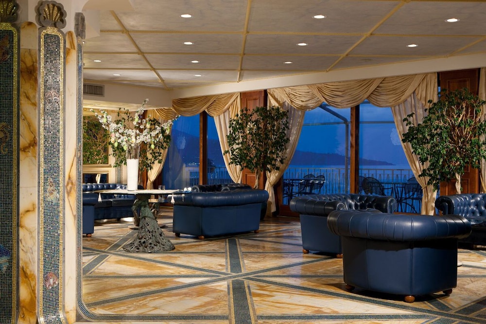 Alimuri Bay Resort 9/61