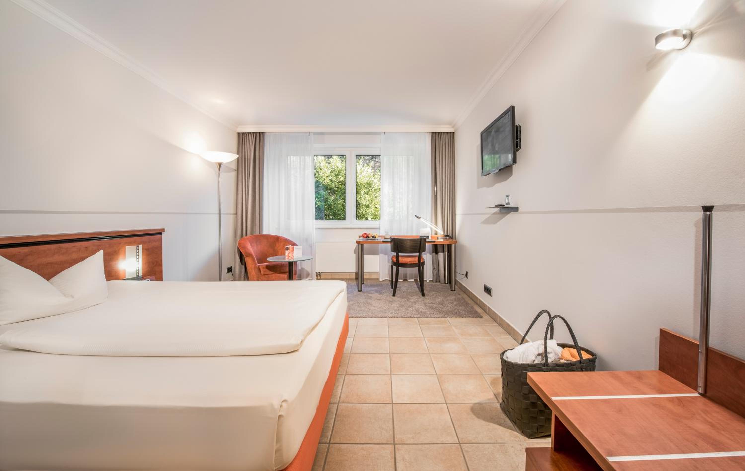 Premium, Double Bed