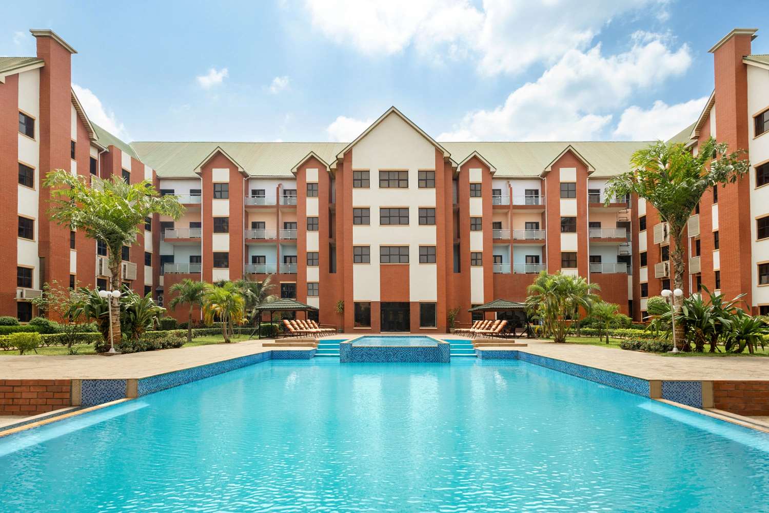 Hawthorn Suites By Wyndham Abuja 29/31