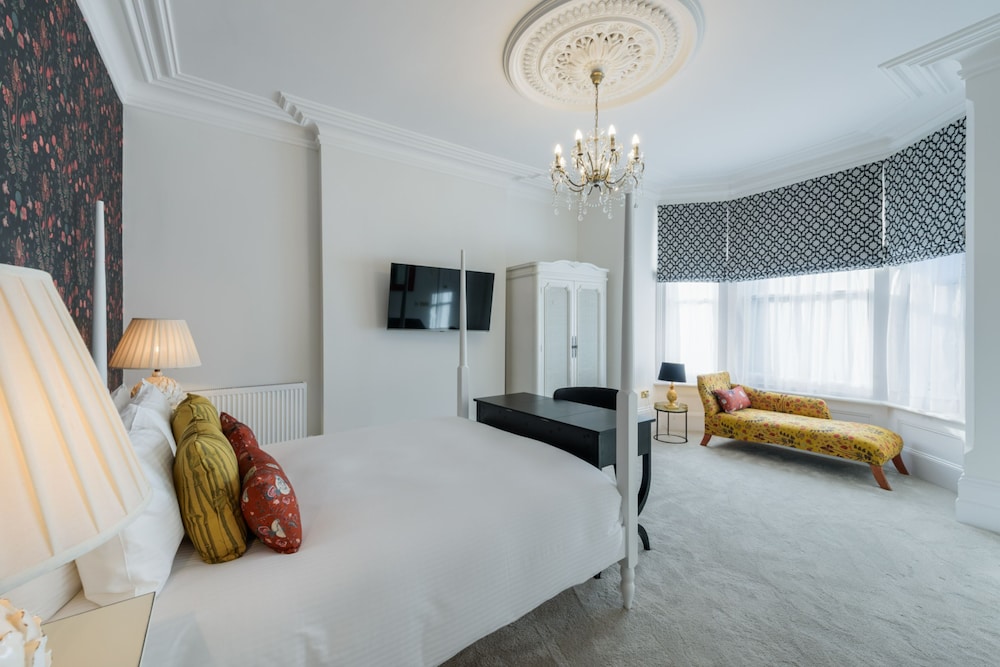 The Clarence Hotel 15/46