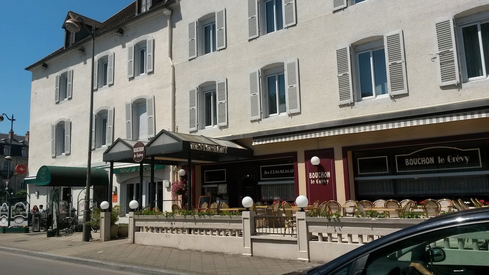 CITÔTEL DE LA CLOCHE 42/48