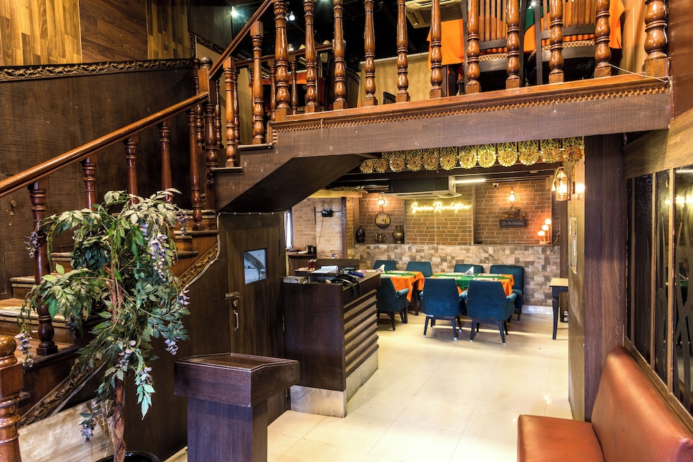 HOTEL FLAVOUR INN 2/24