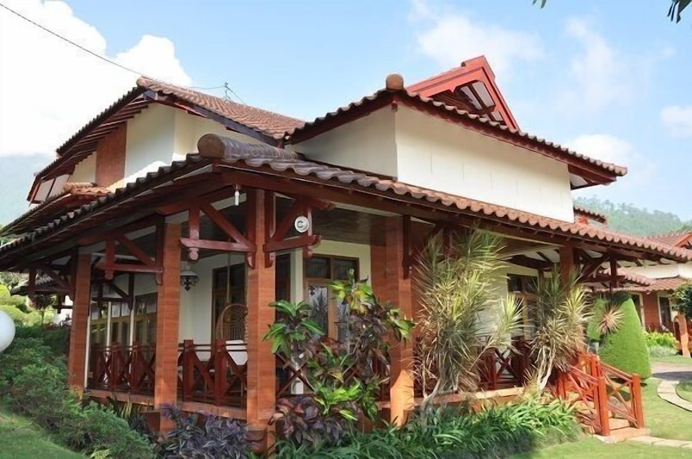Kusuma Agrowisata Resort Convention Hotel 2/64