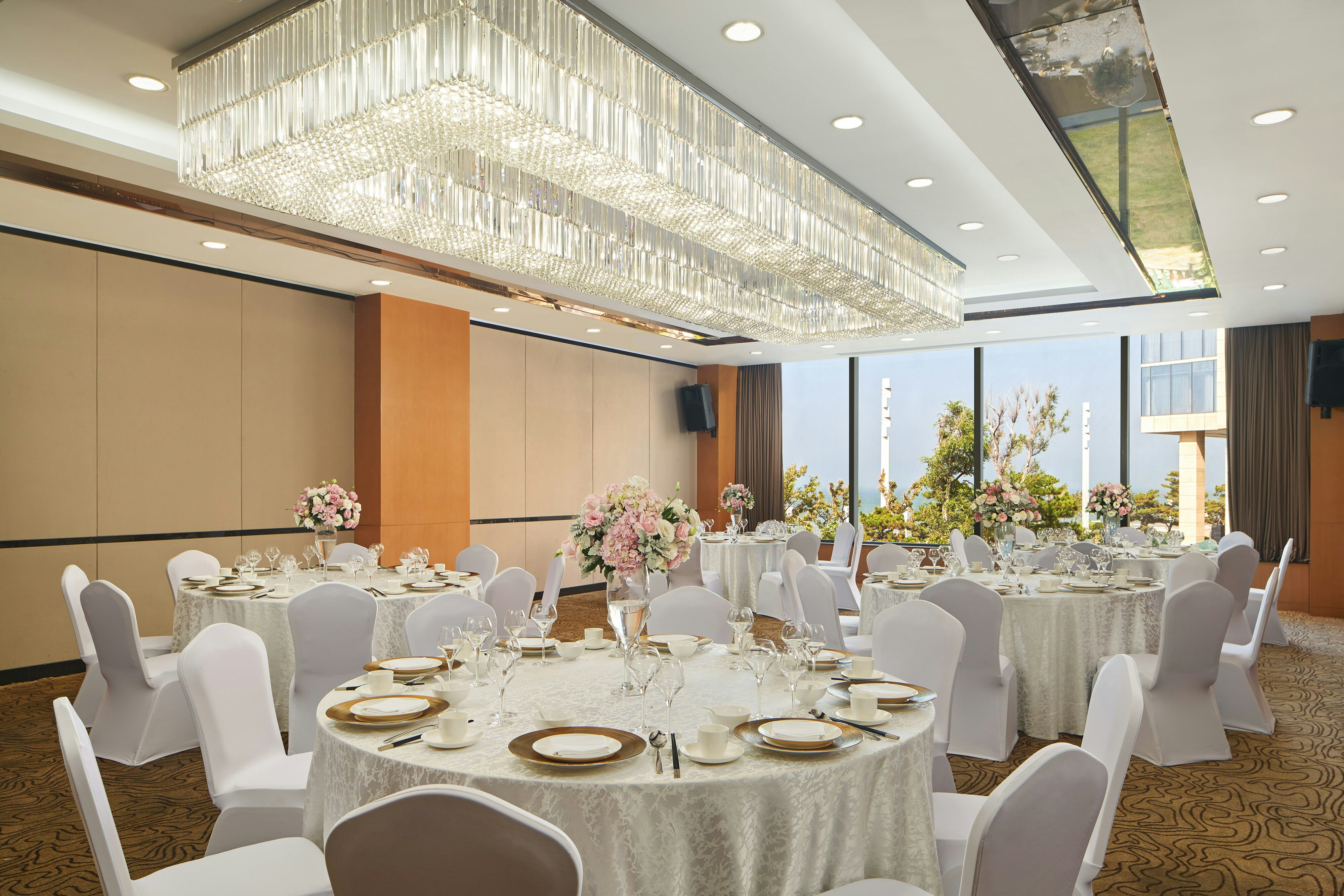 Sheraton Yantai Golden Beach Resort 10/16