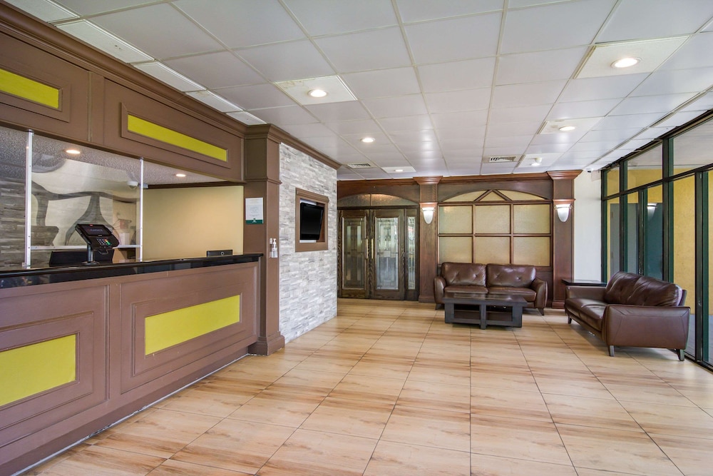 Stayable Suites Jacksonville West 13/45