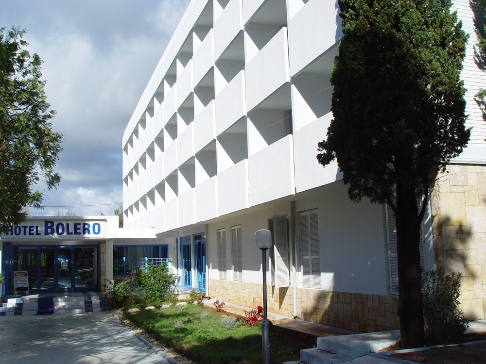 Hotel Bolero 1/50