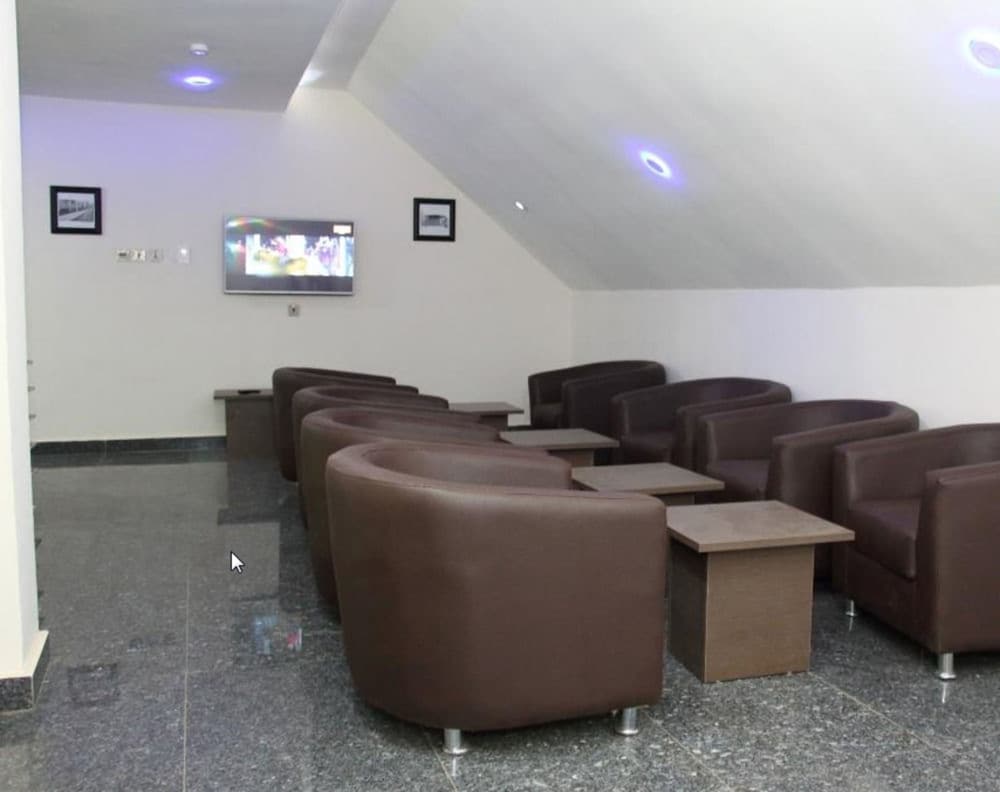 O-Jays Guest House 14/22