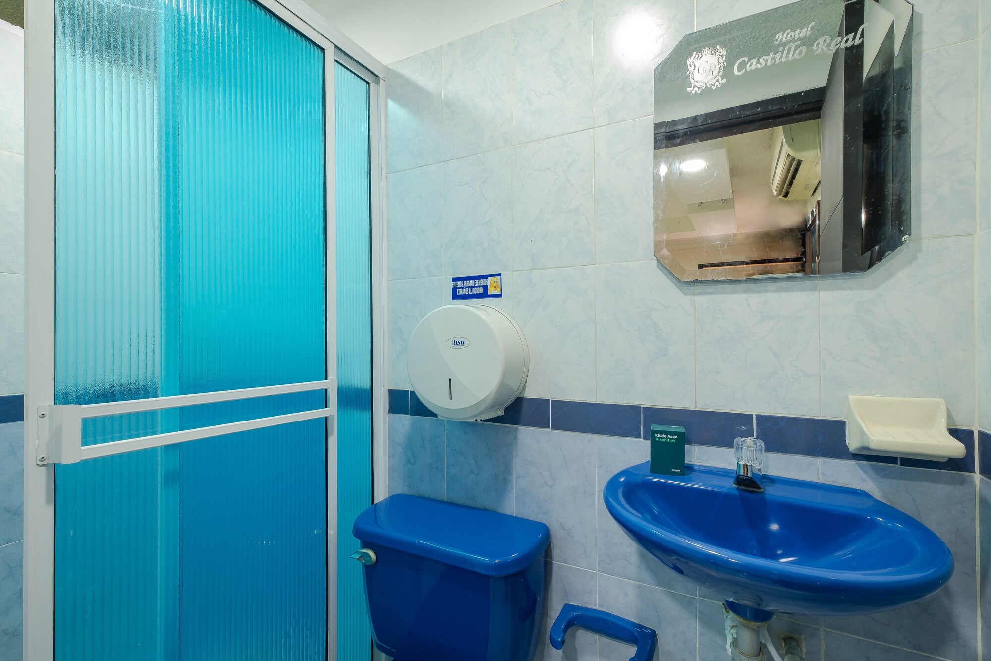 Studio, Suite, 1 Single and 2 Double Beds, Bunk Bed 3/3