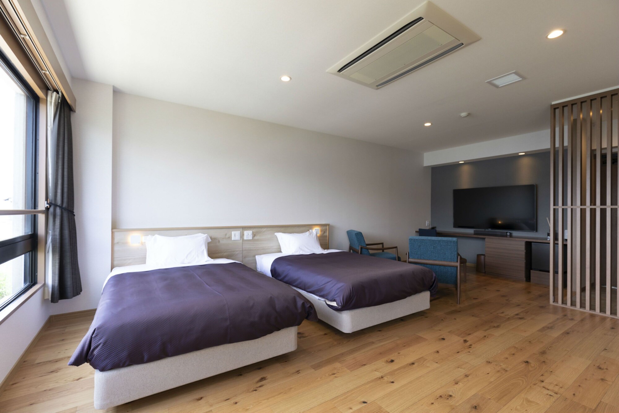 SUPERIOR, TWIN BEDS