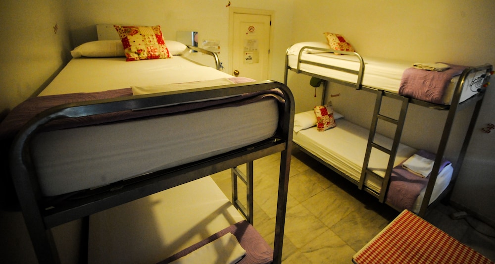 La Flamenka Hostel 12/38