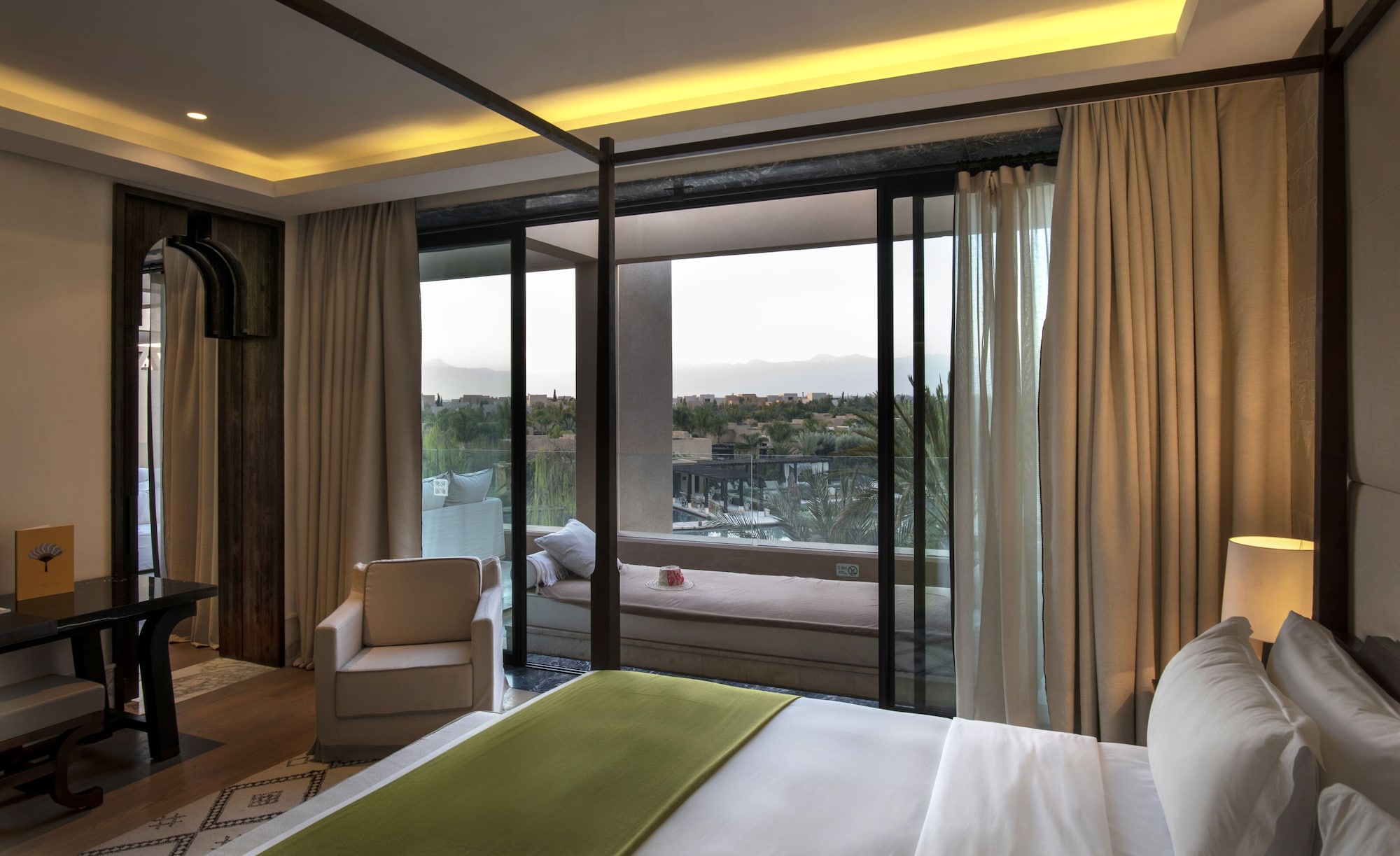 Atlas, Suite, King Bed