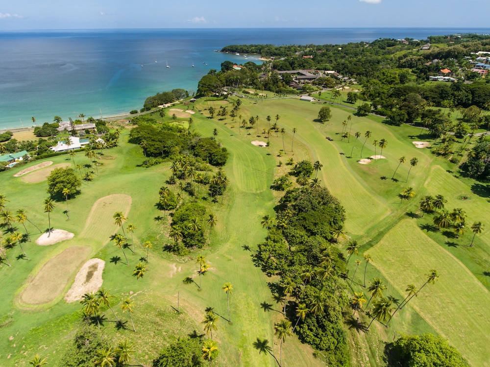 MOUNT IRVINE BAY RESORT 39/70