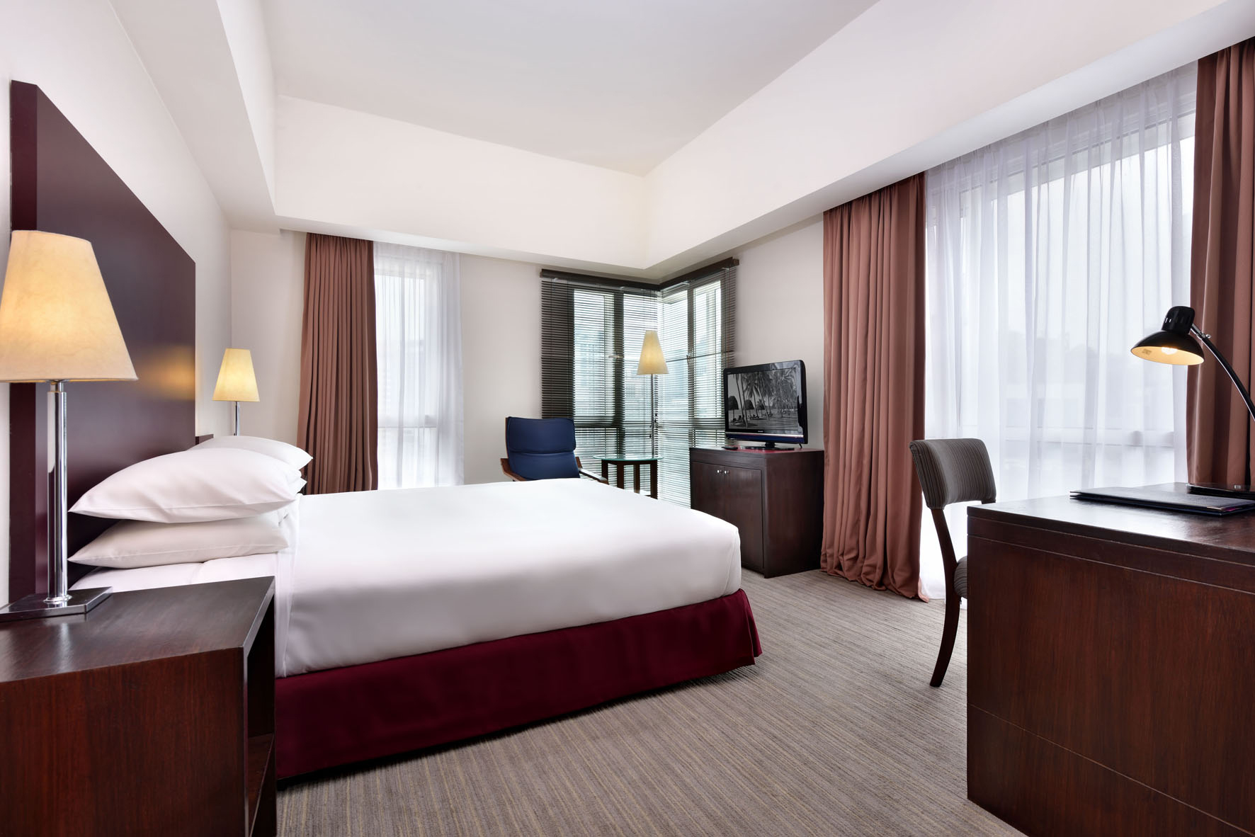 Capitol, Deluxe, Double Bed